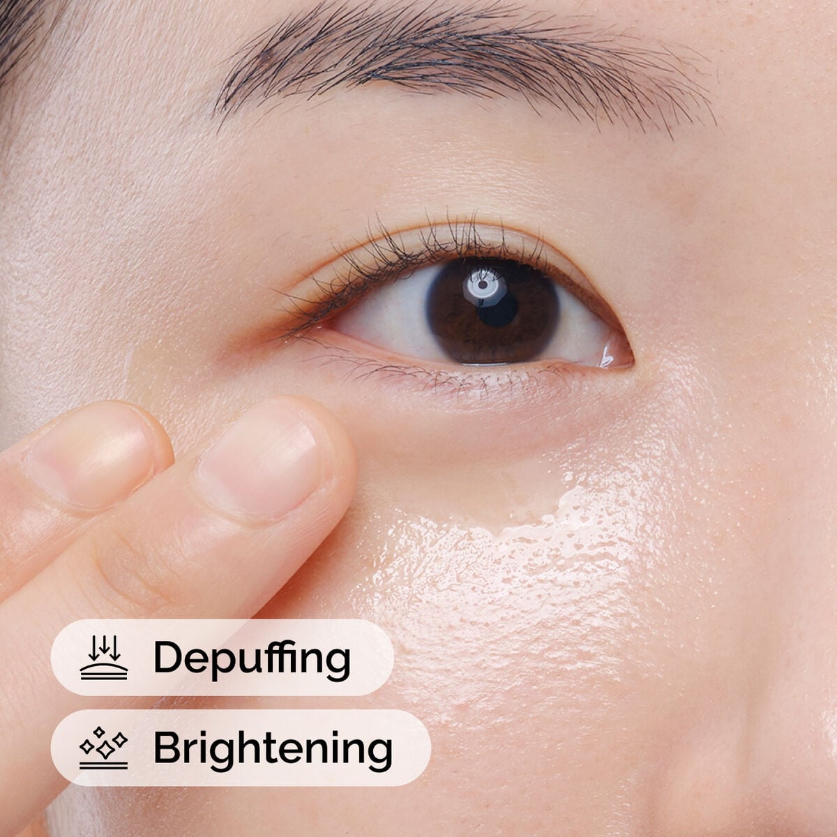caffeine-solution-5-egcg-eye-serum-h6 ord-caffeine-solution-egcg-model-application-with-benefits.jpg