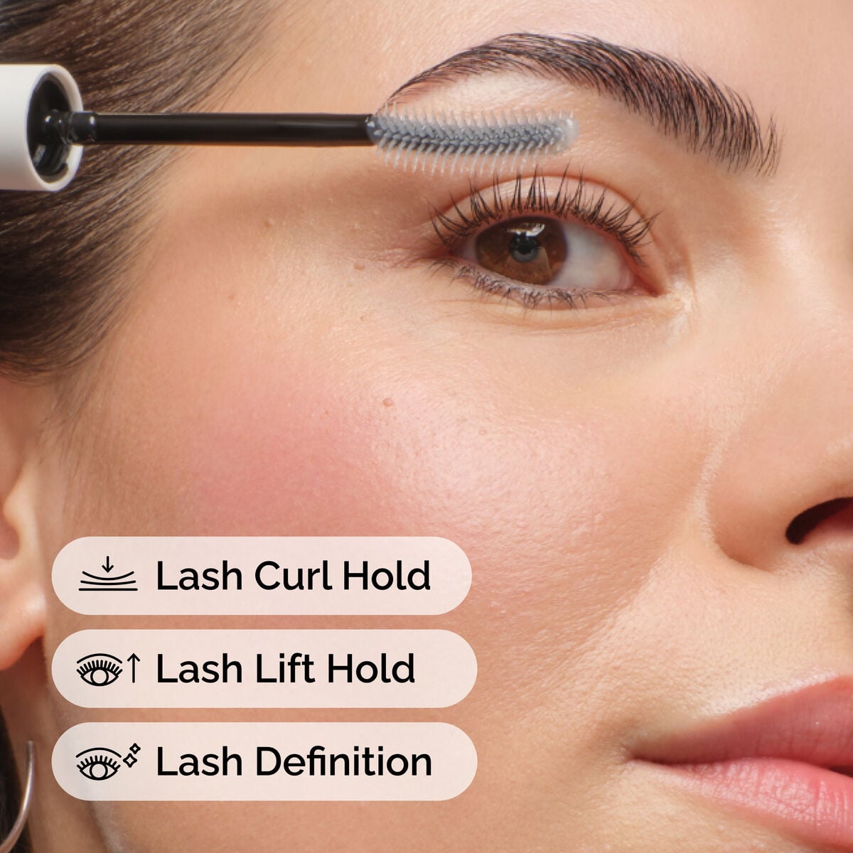 lash-curl-finisher-f8 ord-lash-curl-finisher-model-application-with-benefits.jpg